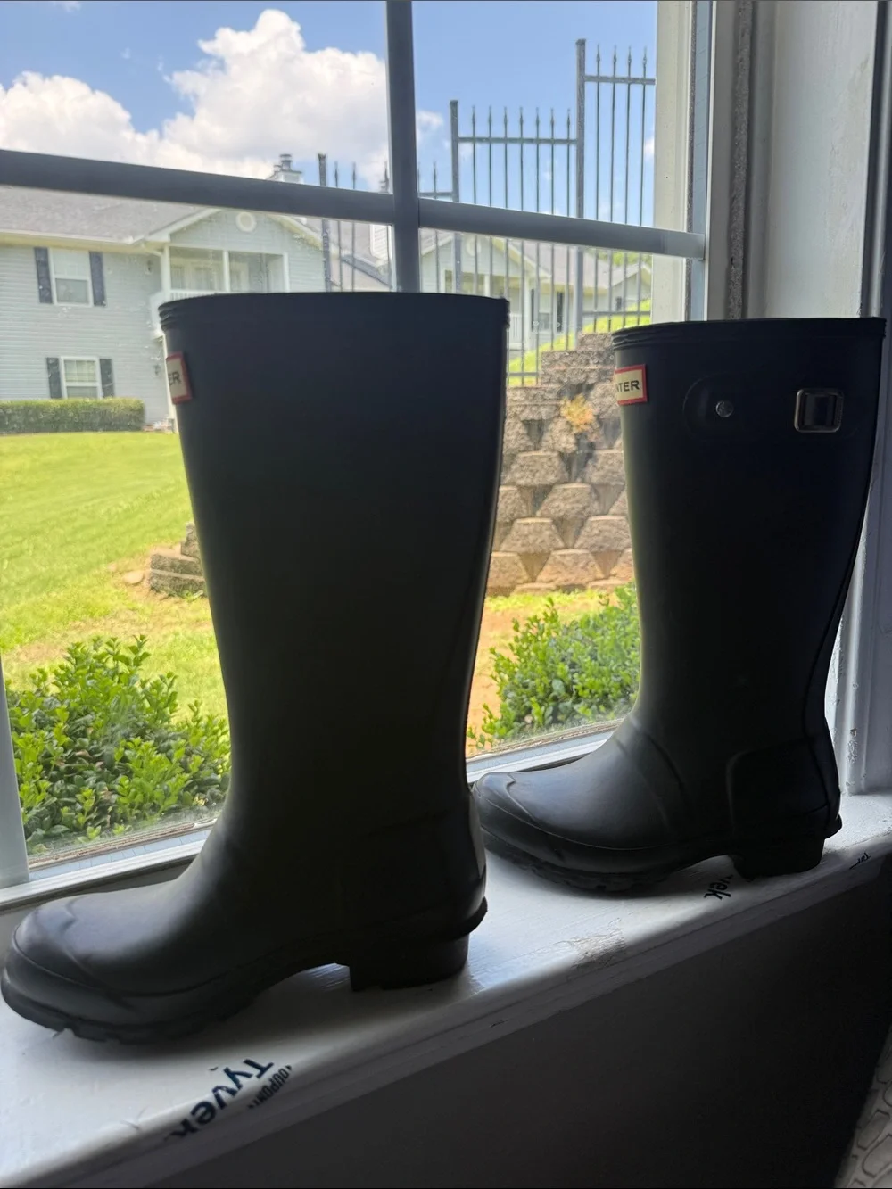 Hunter Black Mid-Calf Rubber Rain Boots